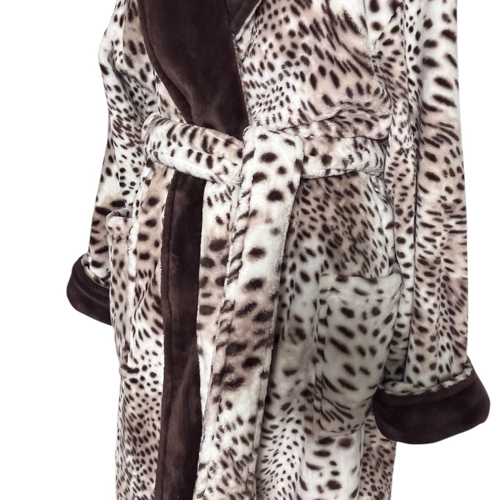 Natori Plush Animal Print Robe — Size XL - Picture 5 of 16